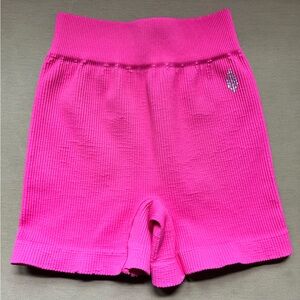 NEW FP Movement Happiness Runs Prajna Hot Pink Ribbed Shorts Size XS/S NWOT